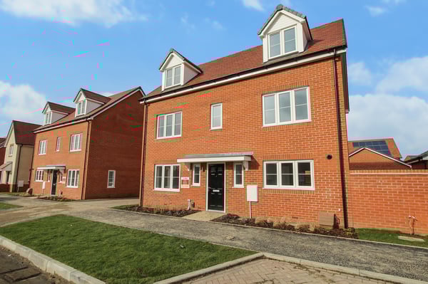 Horseshoe Crescent, Bedford Image
