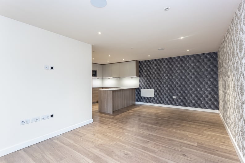 2 bedroom(s) apartment to sale in Beaufort Square, Colindale, London-image 17