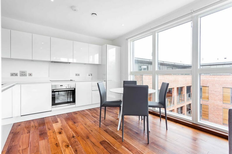 2 bedroom(s) apartment to sale in Maygrove Road, West Hampstead, London-image 2