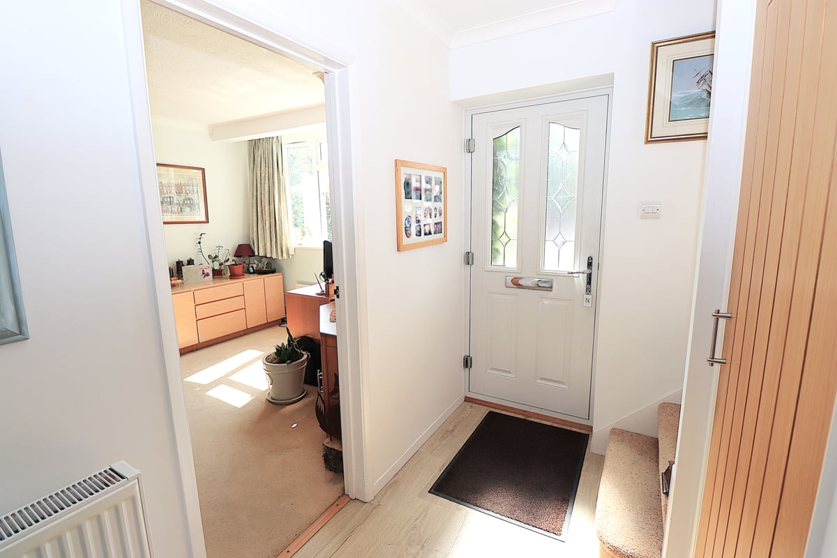 Southwood Road, Farnborough, GU14 0JQ