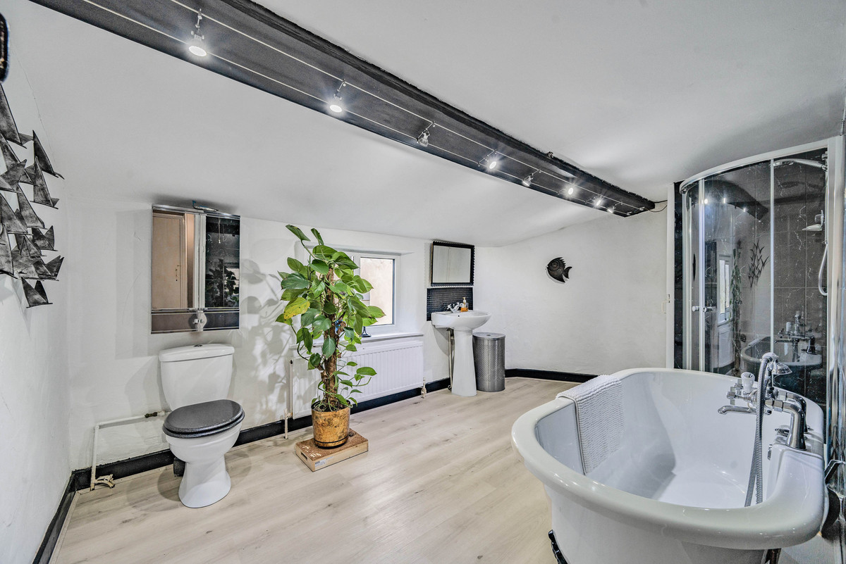 Holme Fold Farm, Slack Fold Lane, Bolton, BL4 0LJ