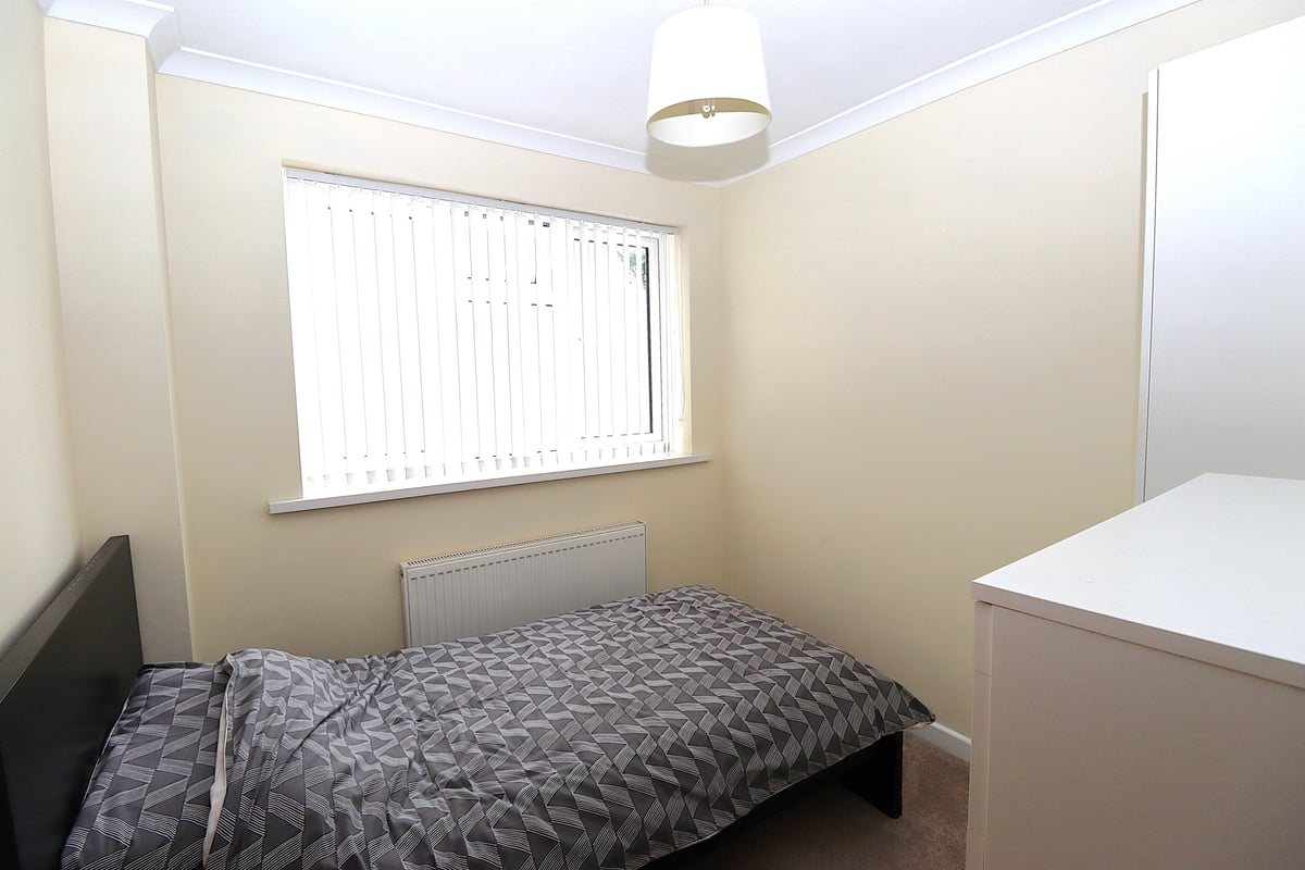 Fleet Road, Farnborough, GU14 9RA