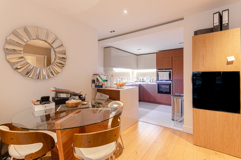 2 bedroom(s) apartment to sale in Kew Bridge Road, Brentford-image 18