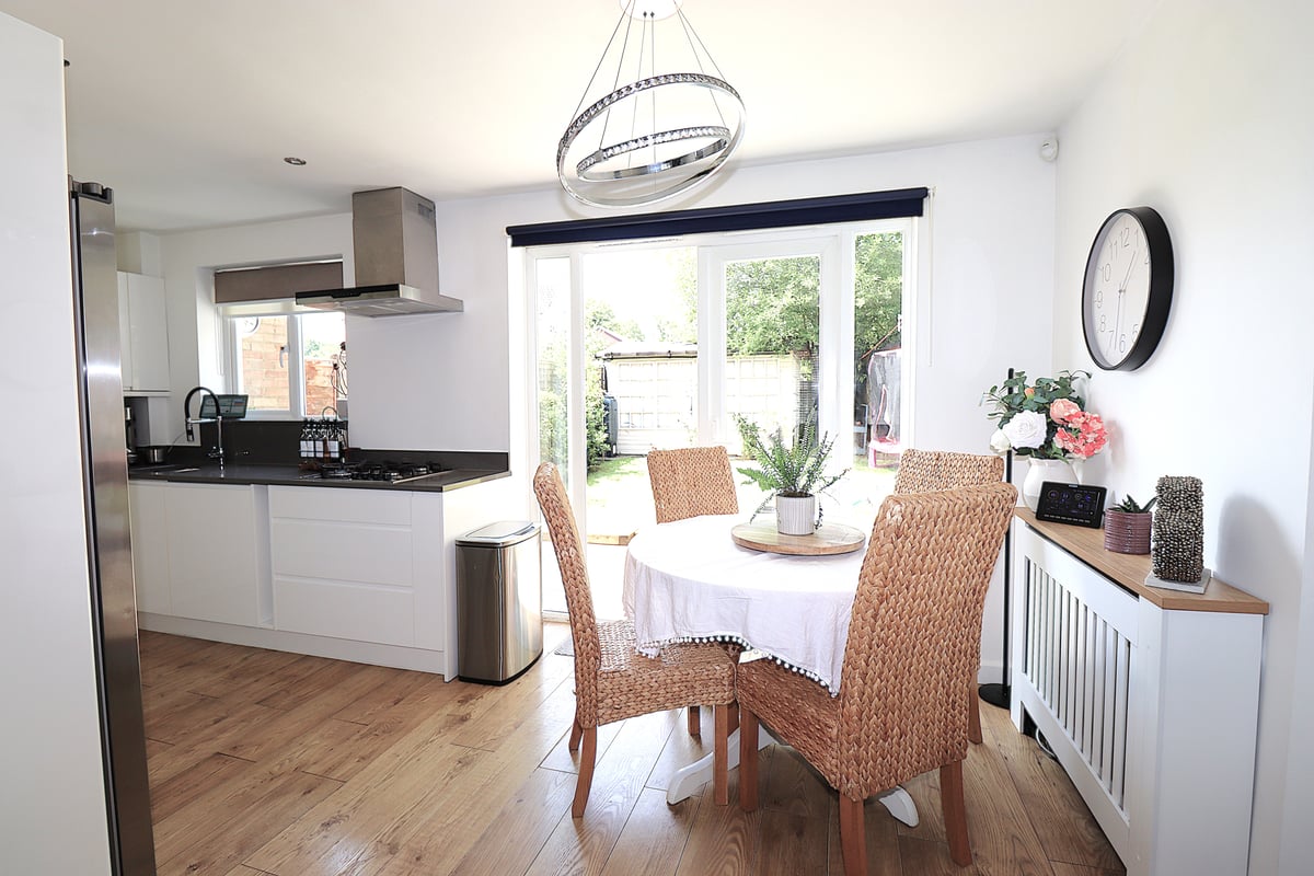 Long Beech Drive, FARNBOROUGH, GU14 0PR