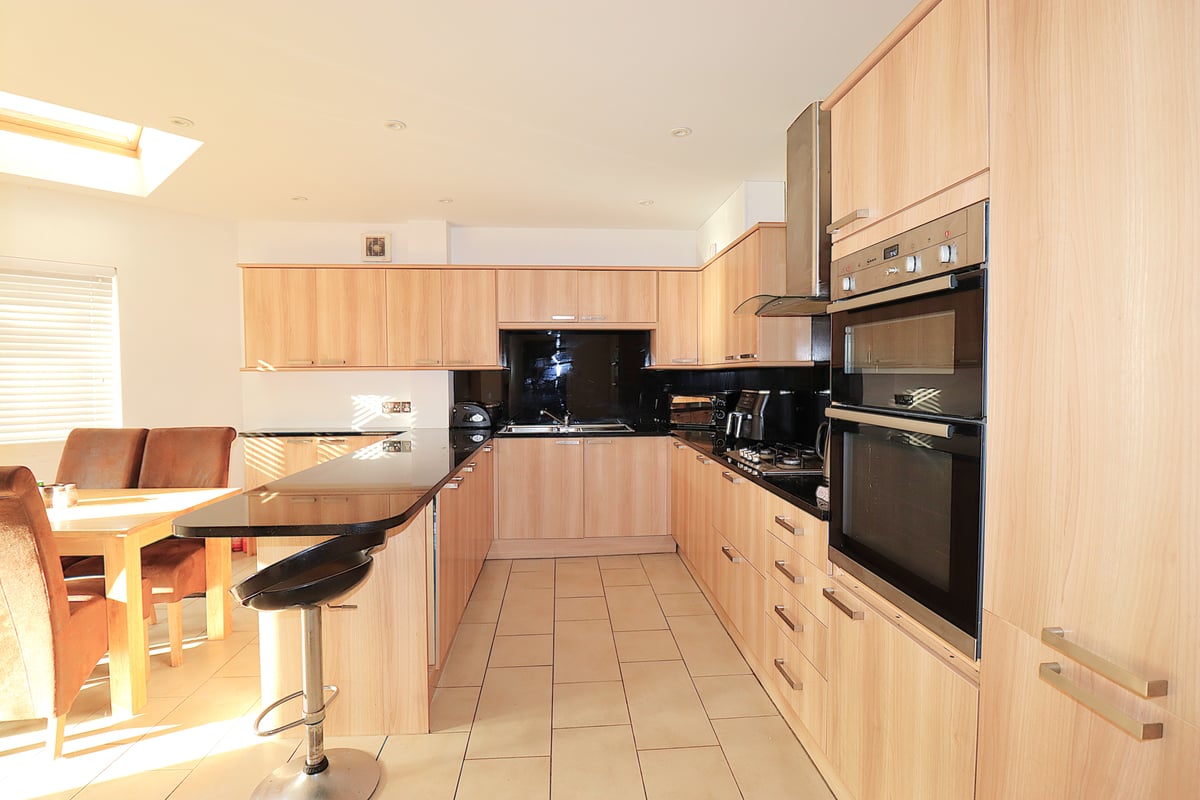 Fowler Road, Farnborough, GU14 0BN