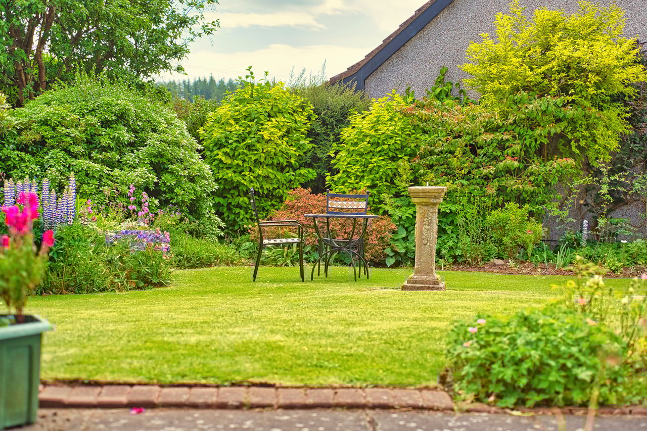 Detached House for sale in Gauldry The White House, Main Road