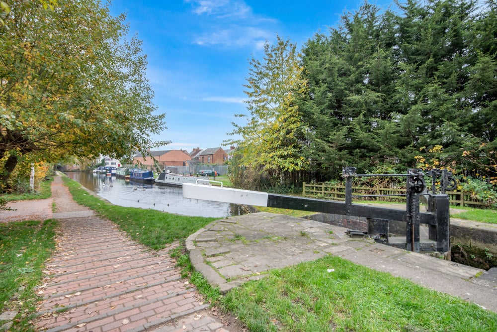 Queen Street, Retford, DN22 7BH