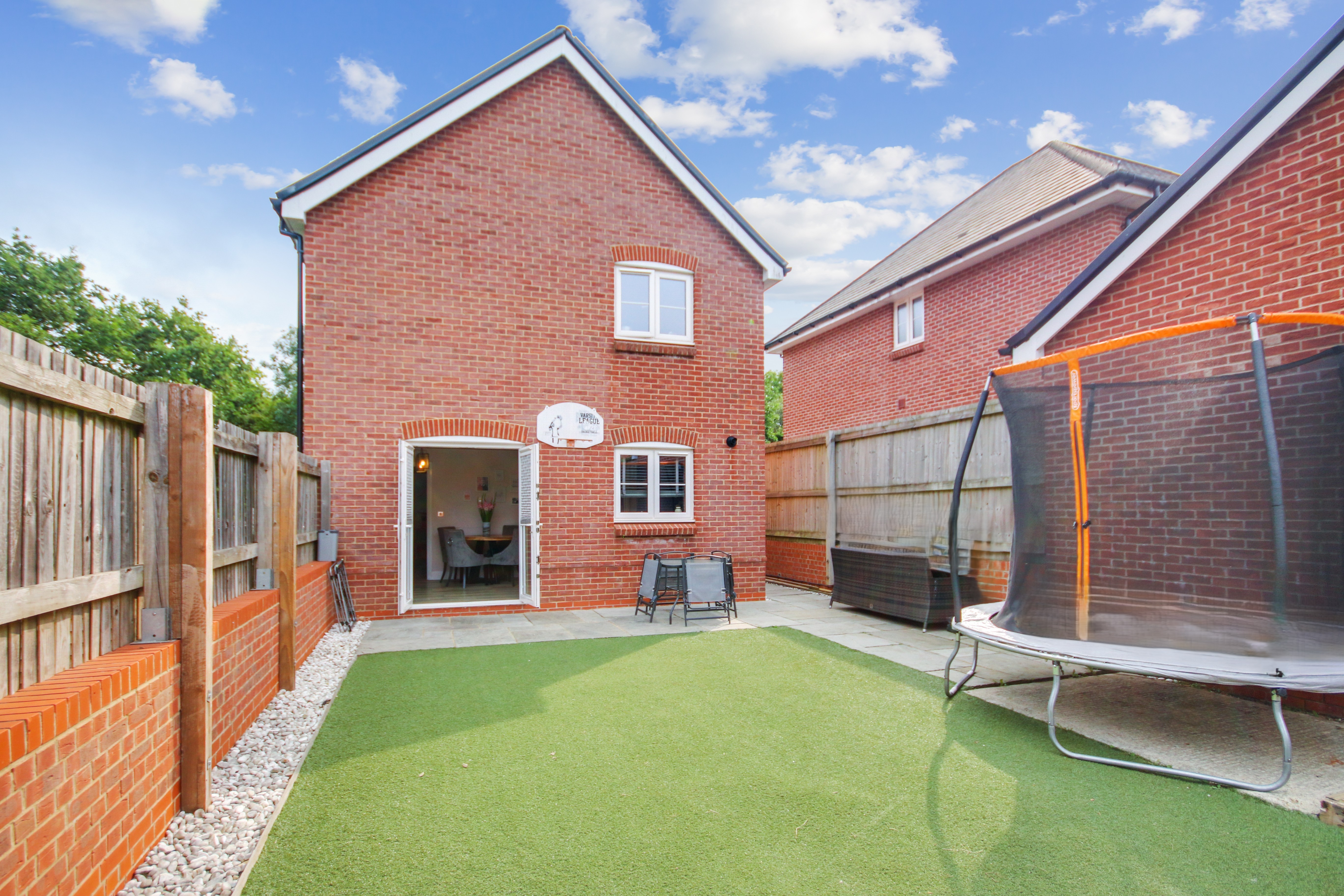 Acorn Avenue, Crawley, West Sussex