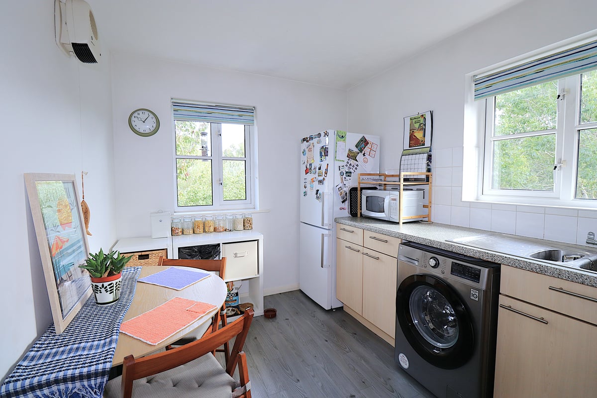 Corfe Way, Farnborough, GU14 6TS