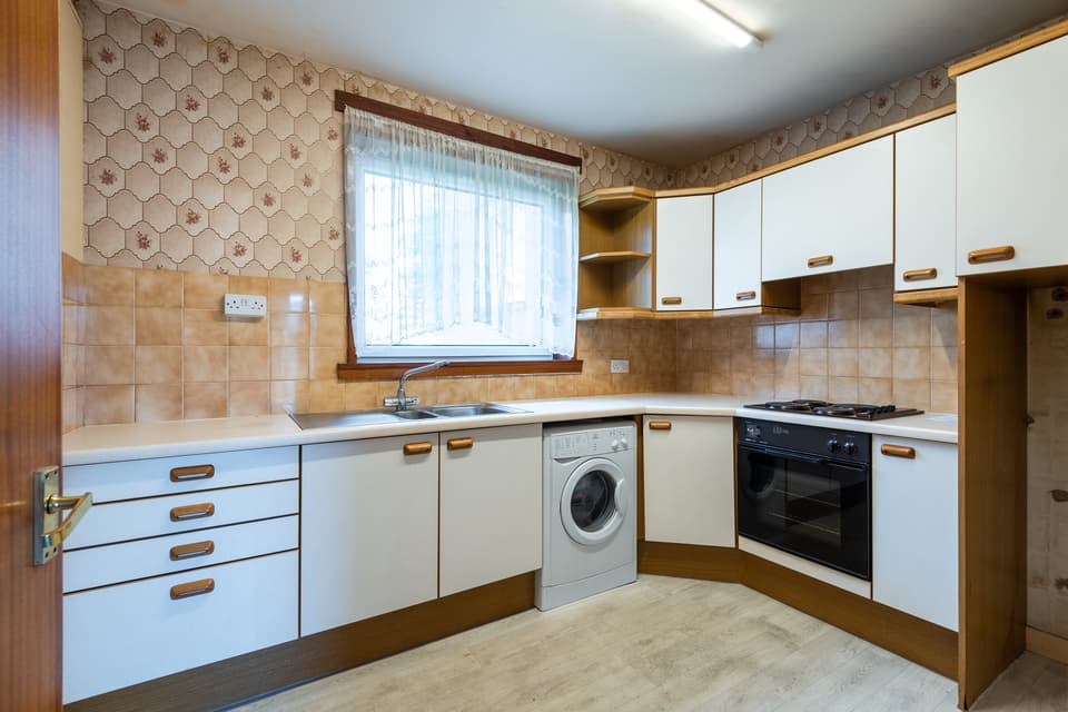 Flat for sale in Dundee 82 Yarrow Terrace, Dundee Thorntons Property
