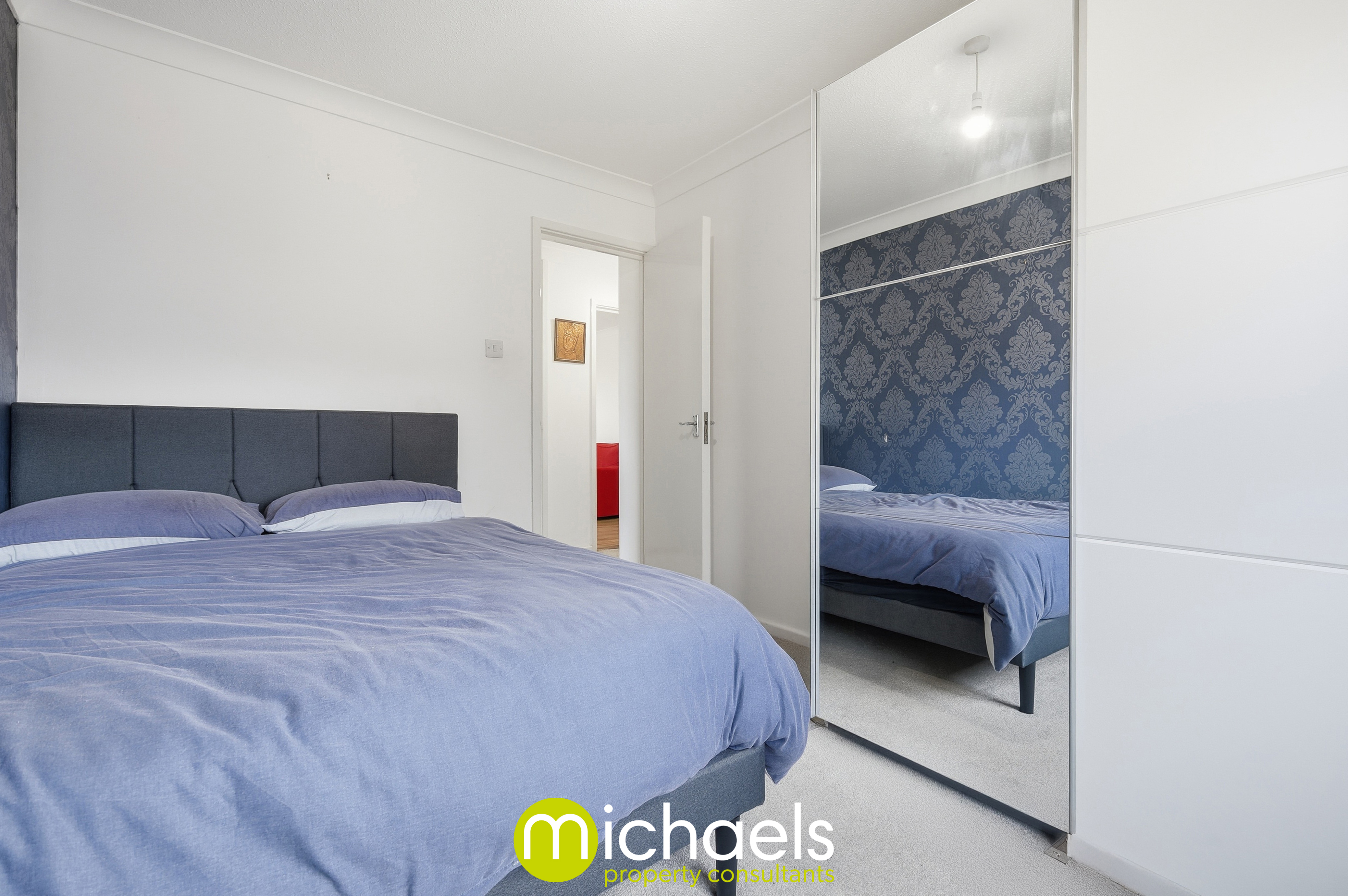 1 Hollytree Court, Layer Road