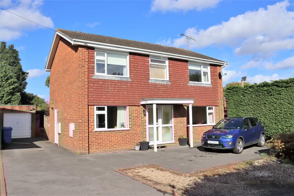 Fernhill Road, Farnborough, 
