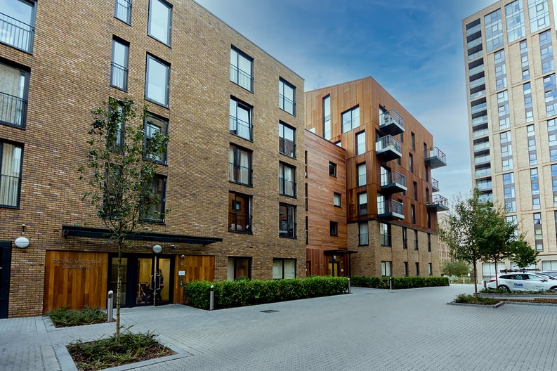 3 bedroom(s) apartment to sale in Whiting Way, Surrey Quays, London-image 11