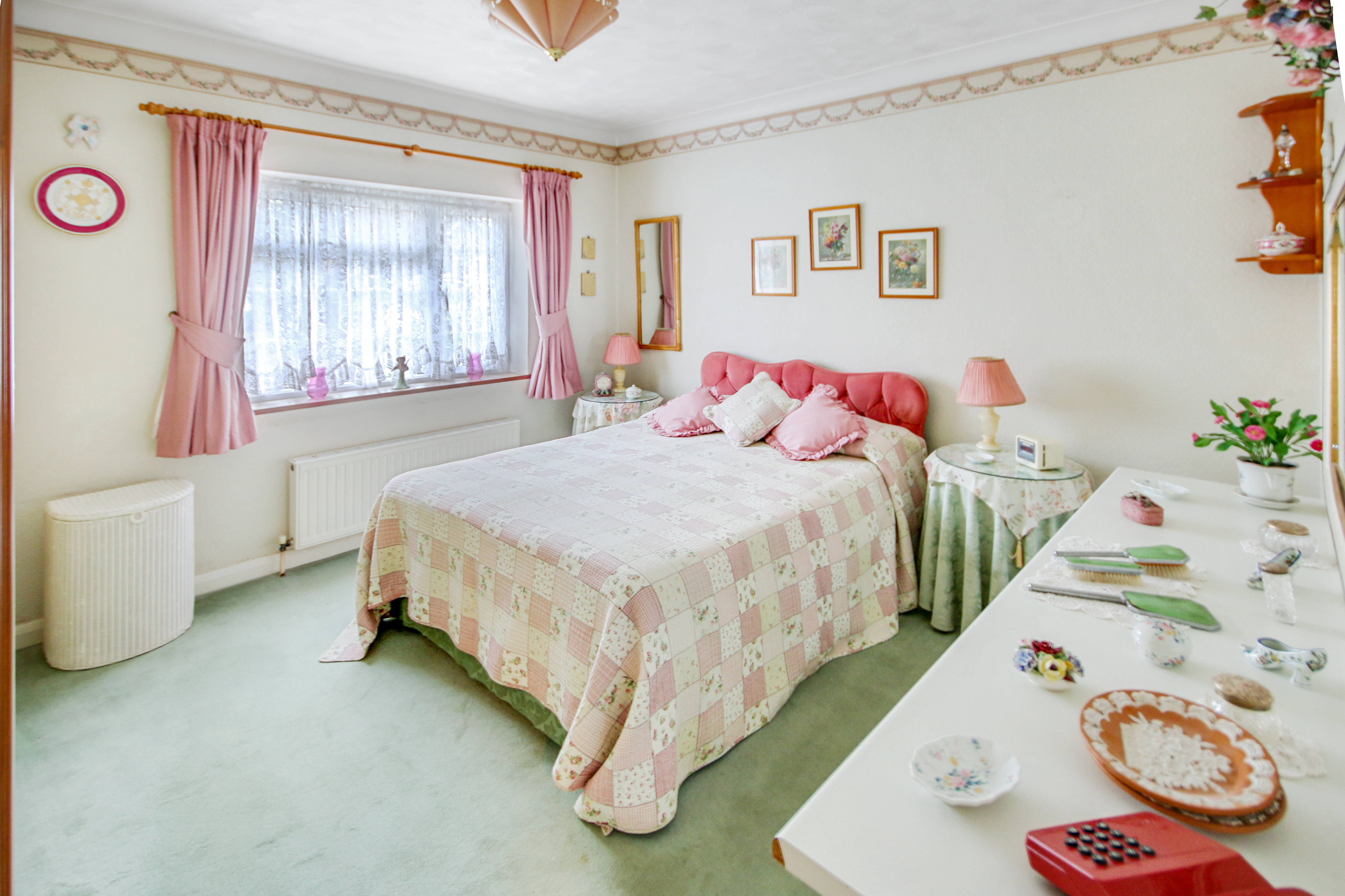 Elizabeth Crescent, East Grinstead, West Sussex