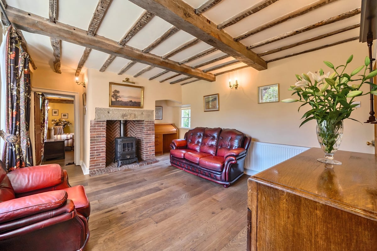 Priory Cottage, Pontefract Road, Pontefract, WF7 7EF