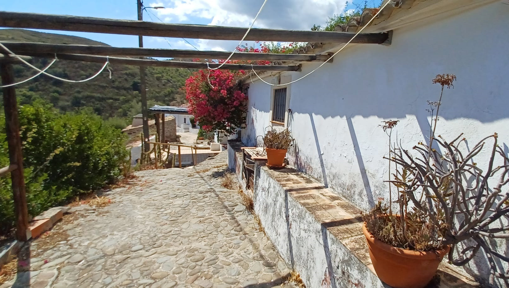 Two Bedroom Traditional Cottage with Annex and Stunning Country Views, Tavira
