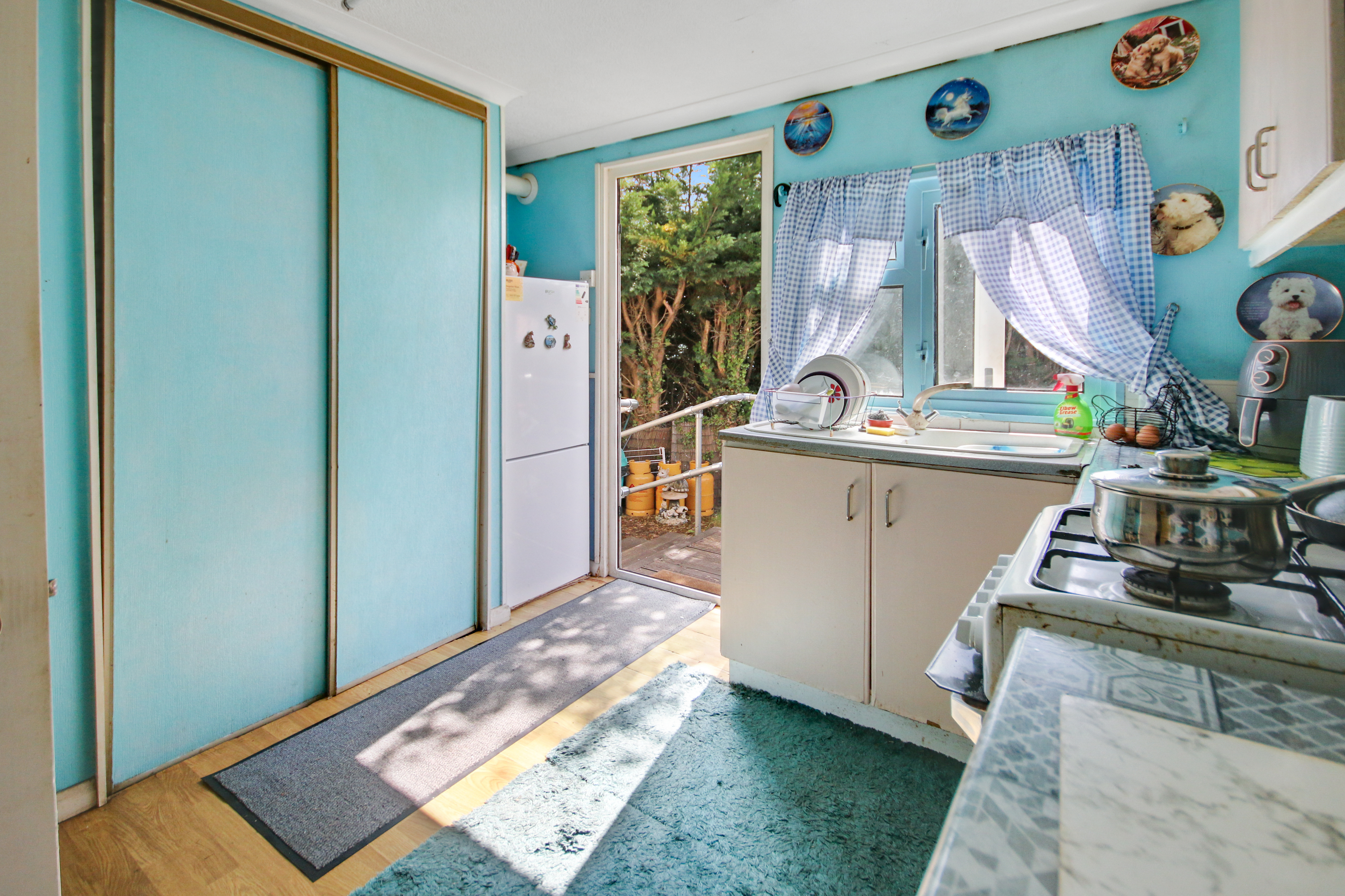 Meadowside Park, Lingfield, Surrey