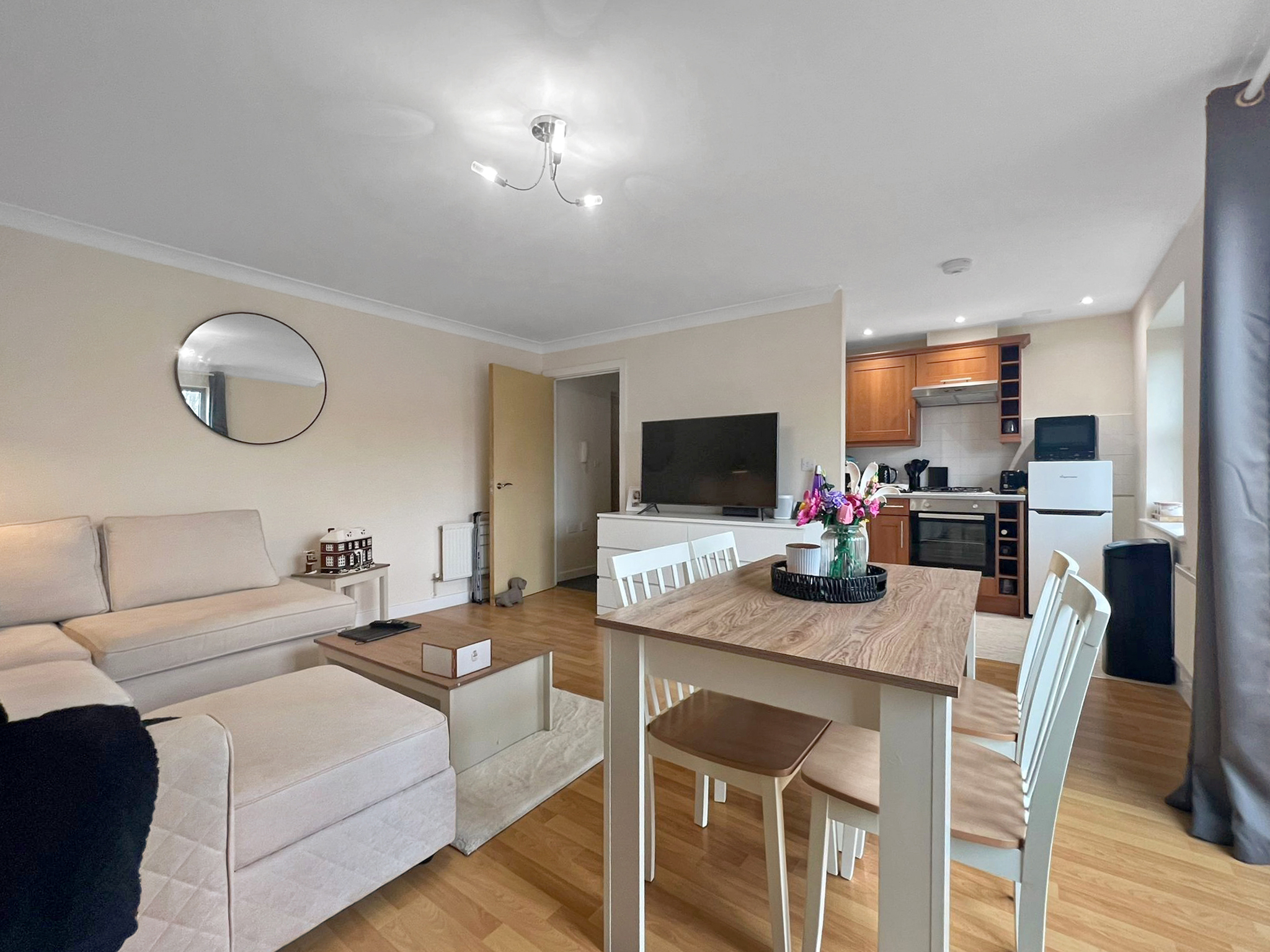 Thirty Eight (Full Share) Sheepen Place