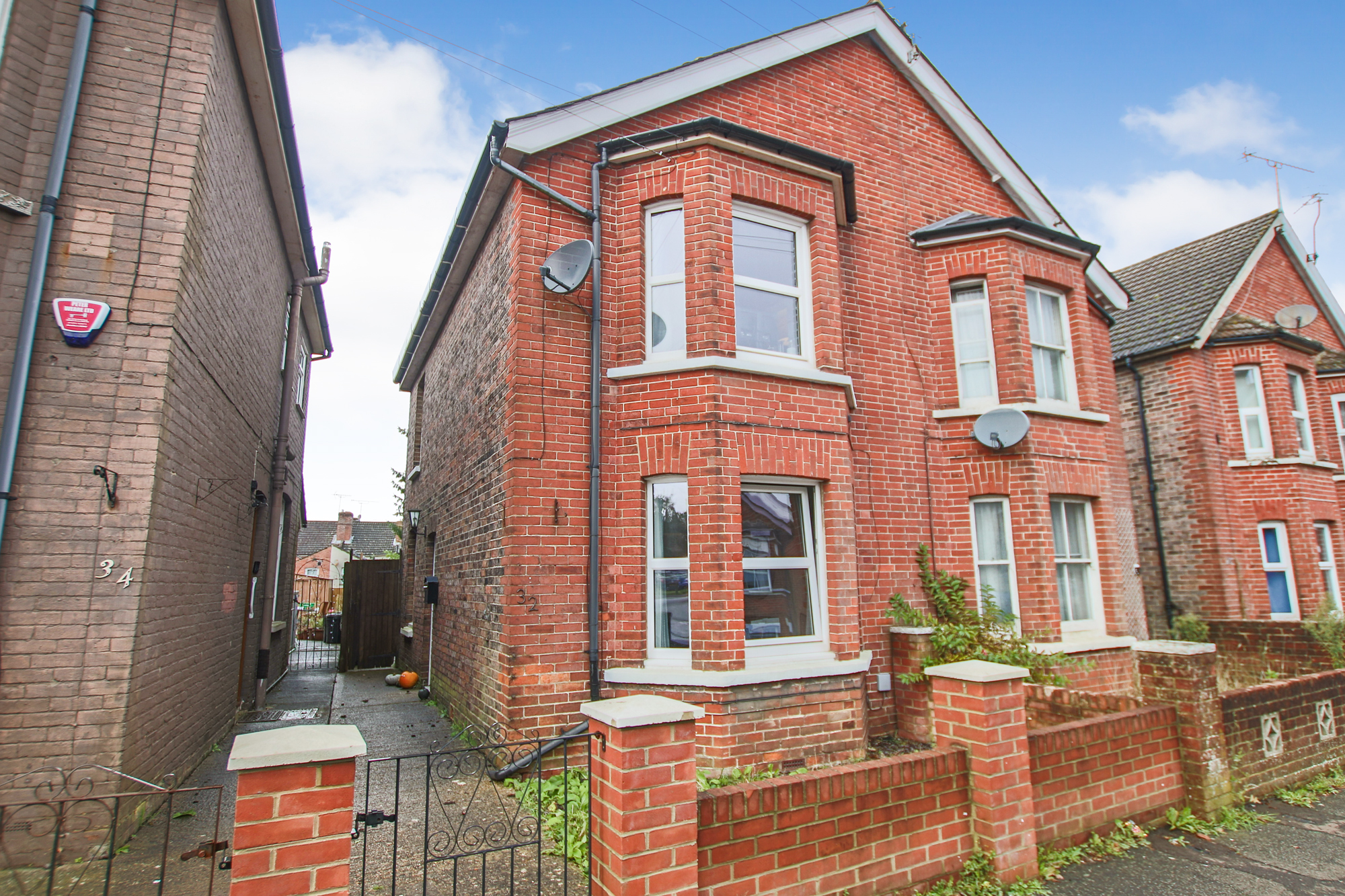 De la Warr Road, East Grinstead, West Sussex