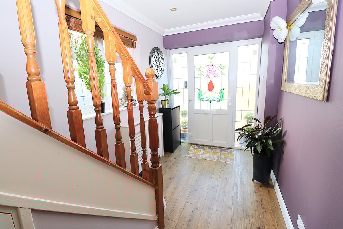 Blunden Road, Farnborough, GU14 8QW