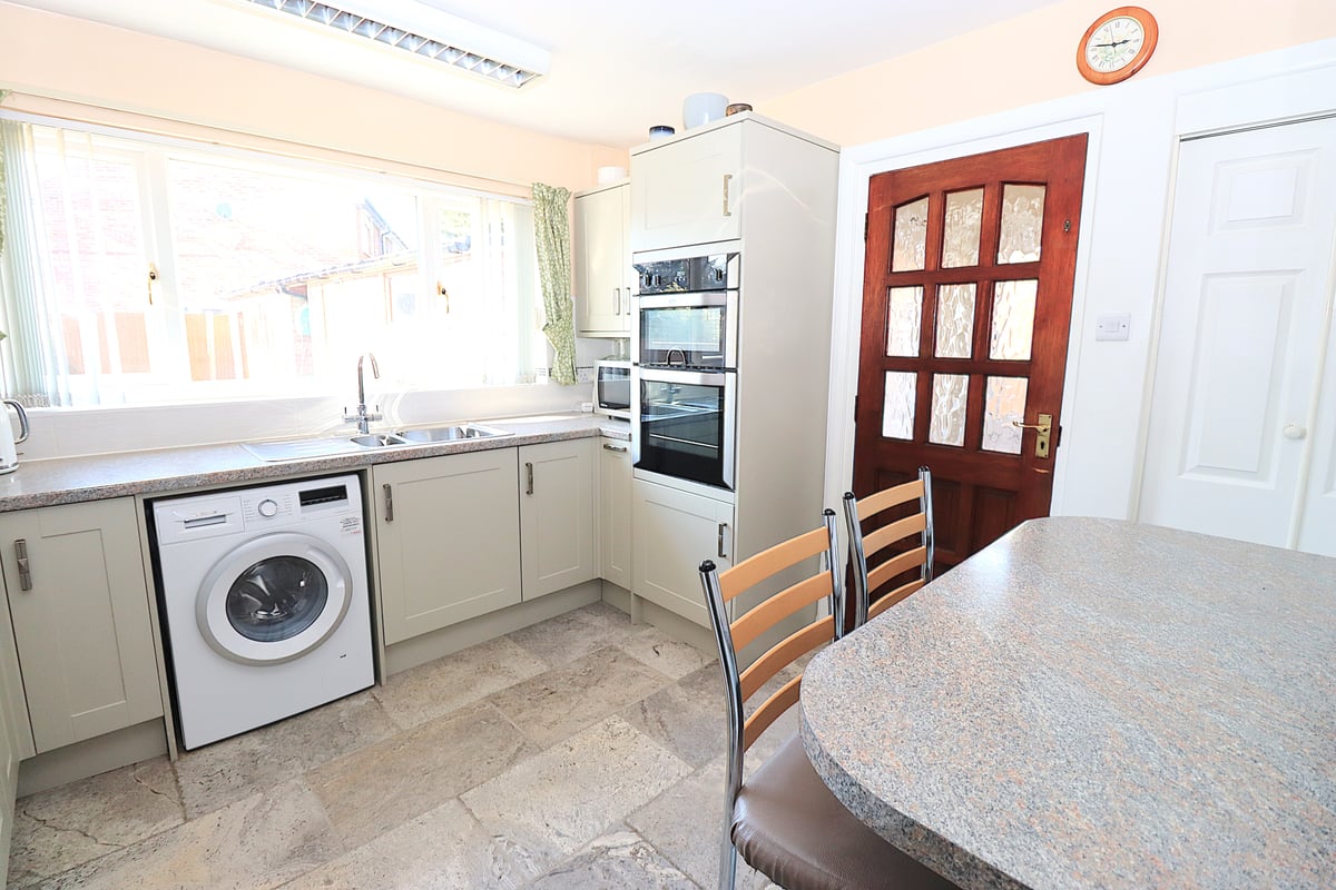 Prospect Road, Farnborough, GU14 8LB