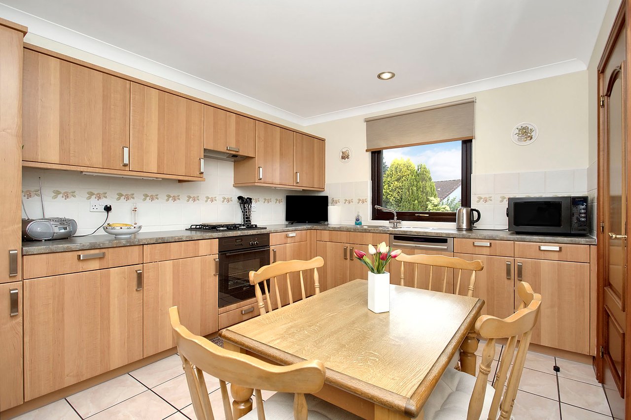 Detached Bungalow for sale in Dunfermline 114 Queen Margaret Fauld