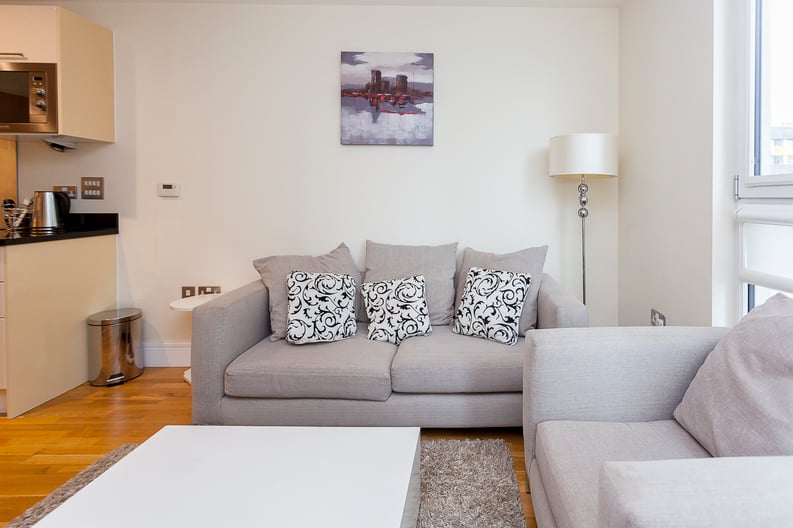 1 bedroom(s) apartment to sale in Cobalt Point, Lanterns Court, Millharbour, Canary Wharf-image 5