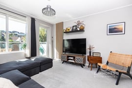 Woodside | Thumbnail