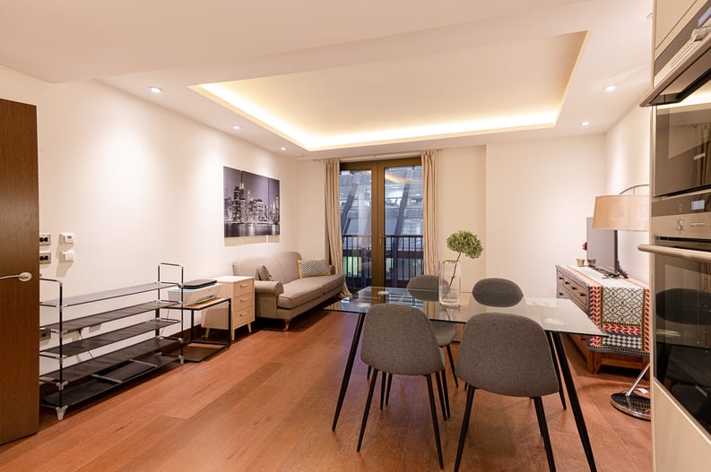 2 bedroom(s) apartment to sale in Fetter Lane, Holborn, London-image 6
