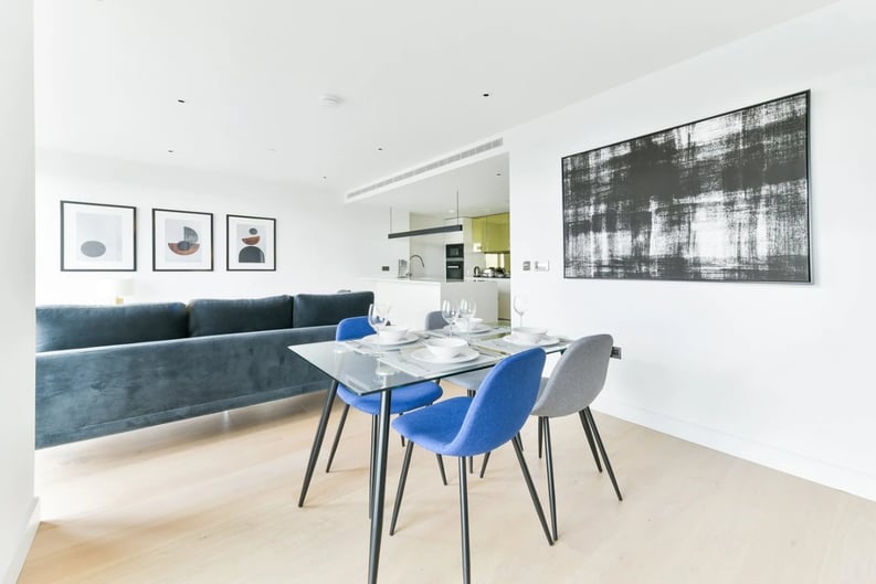 2 bedroom(s) apartment to sale in Fountain Park Way, White City, London-image 10