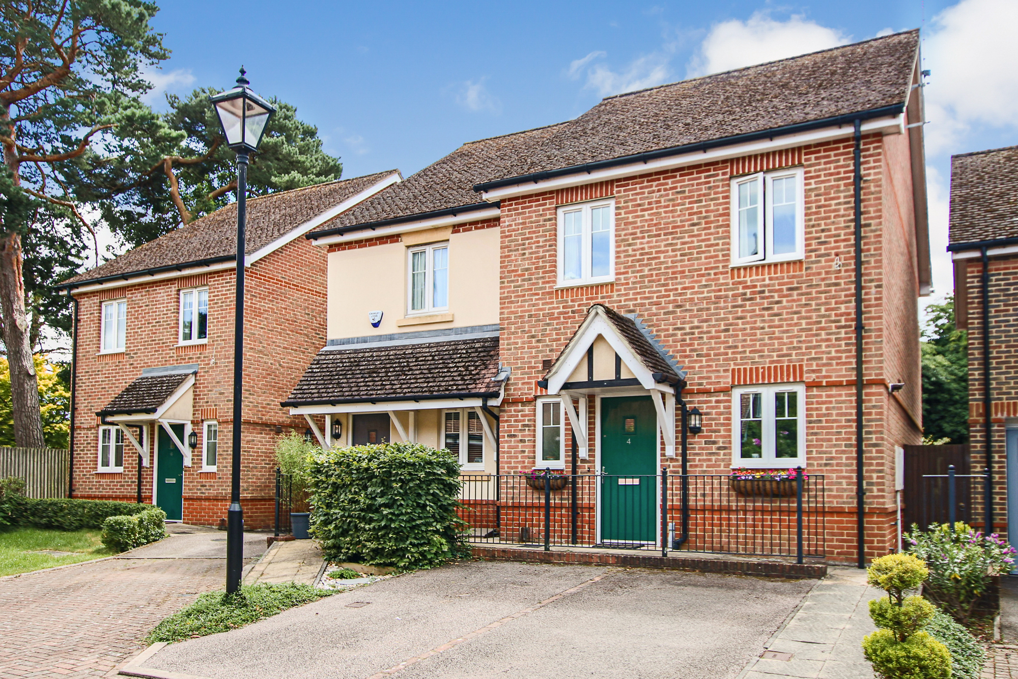 Sandy Close, Crawley Down