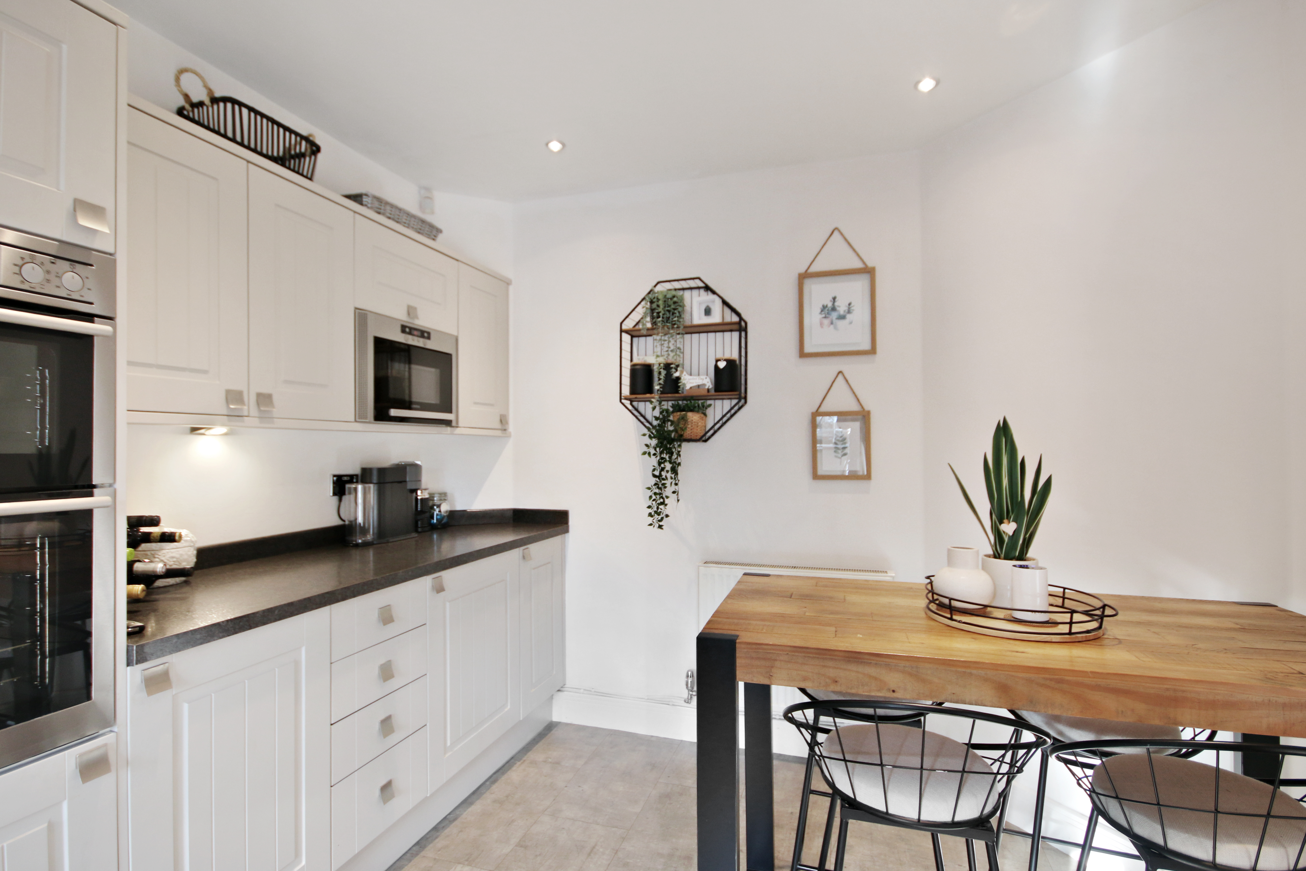 Rowplatt Close, Surrey