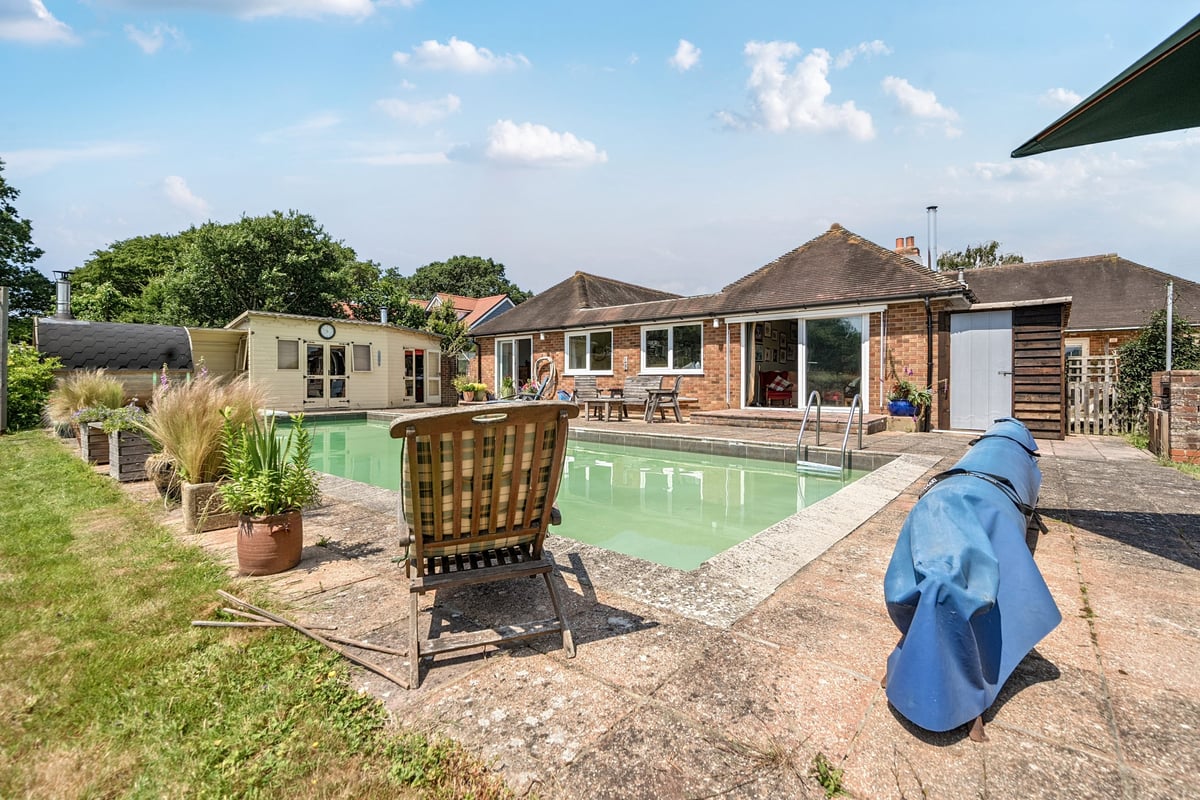 Actons Cottage, Buckholt Lane, Bexhill-on-Sea, TN39 5AX