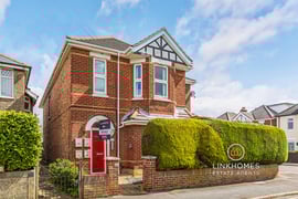 Oakwood House | Thumbnail