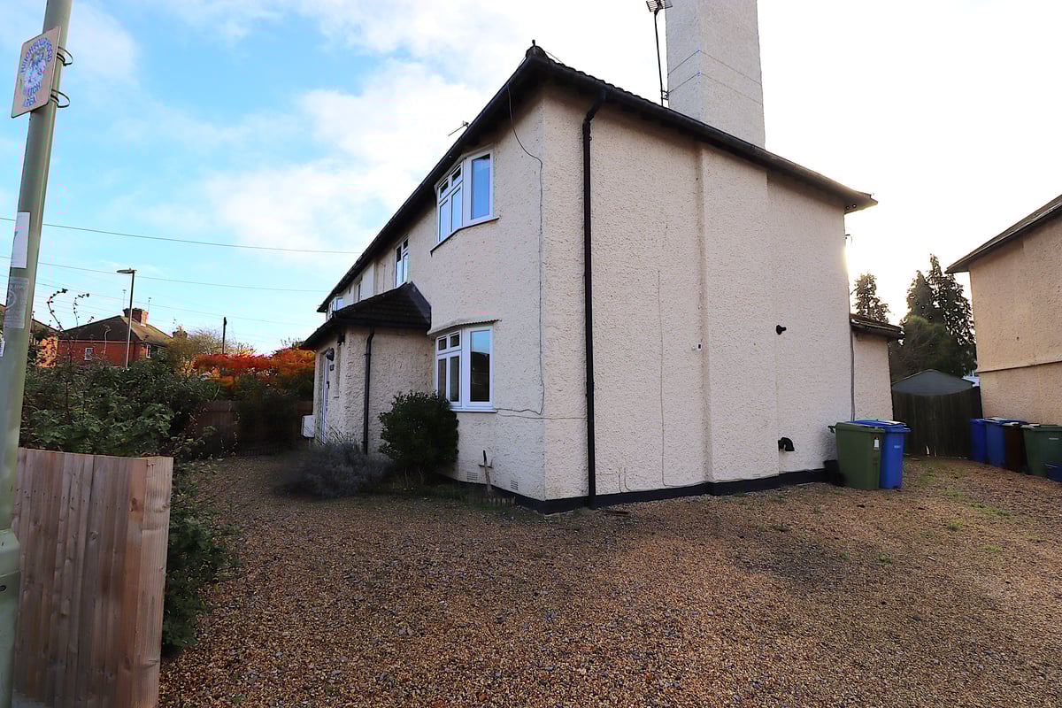 Fowler Road, Farnborough, GU14 0BN