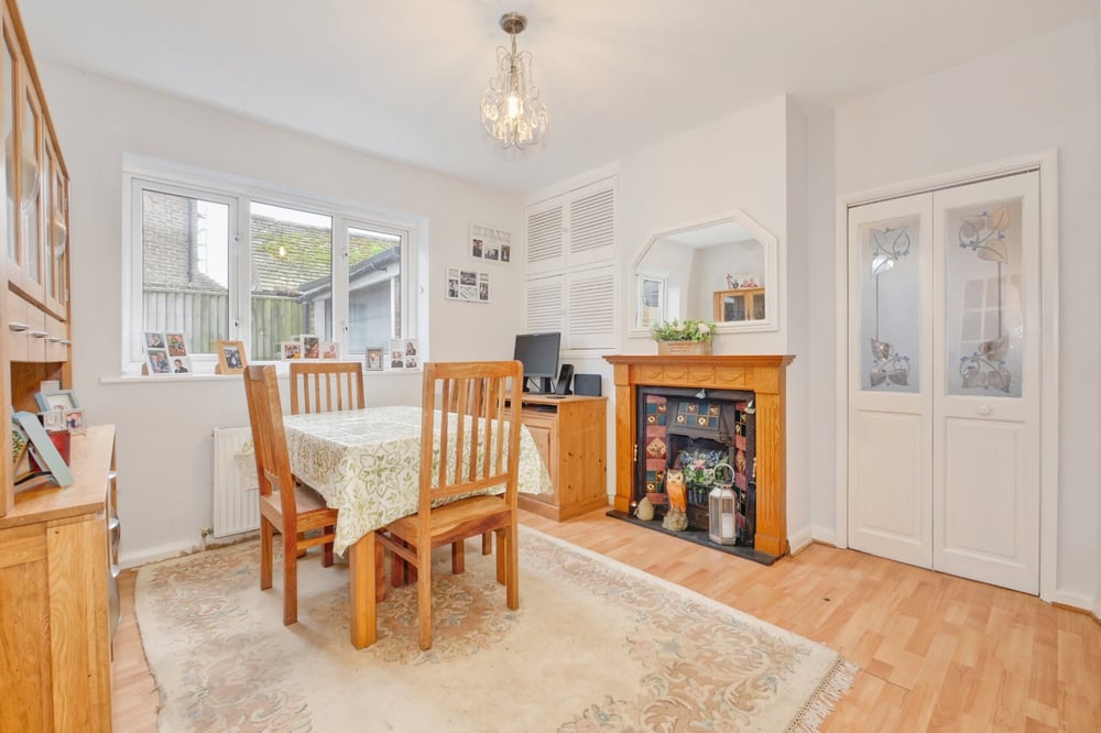 Property Details for Summerfields Avenue Hailsham East Sussex BN27 3BP