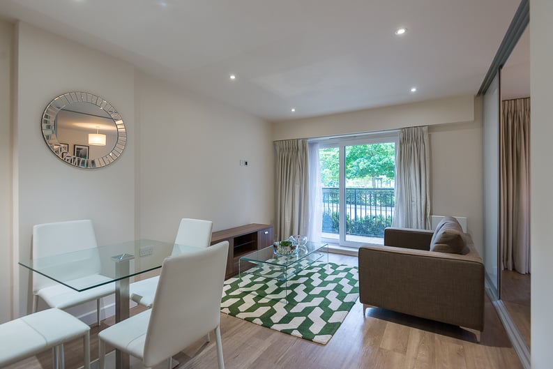 1 bedroom(s) apartment to sale in Beaufort Square, Colindale, London-image 1