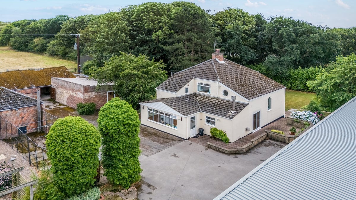 Woodcarr Farm, Sandtoft Road, Doncaster, DN9 1PW