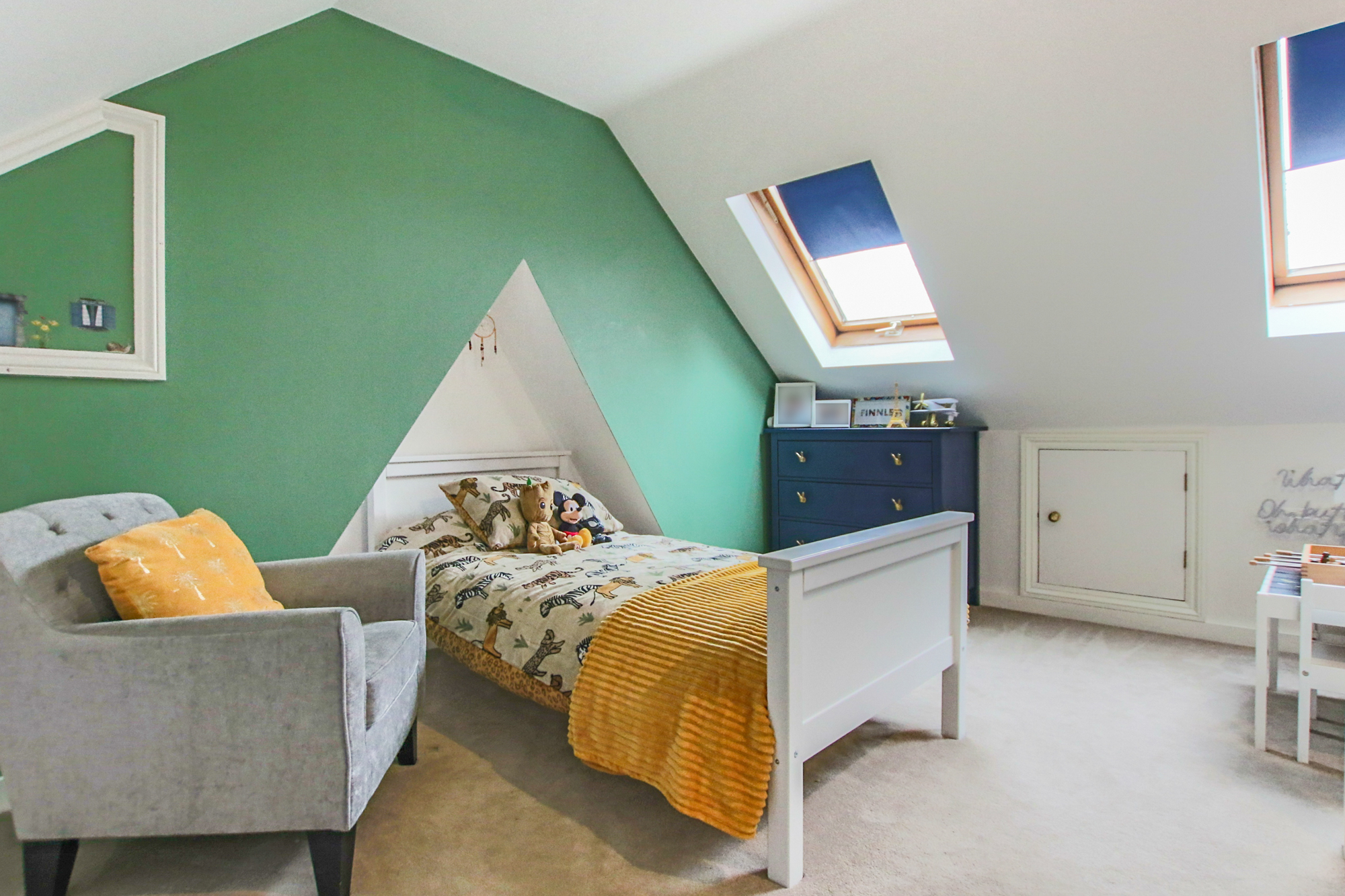 Providence Cottages, Turners Hill Road