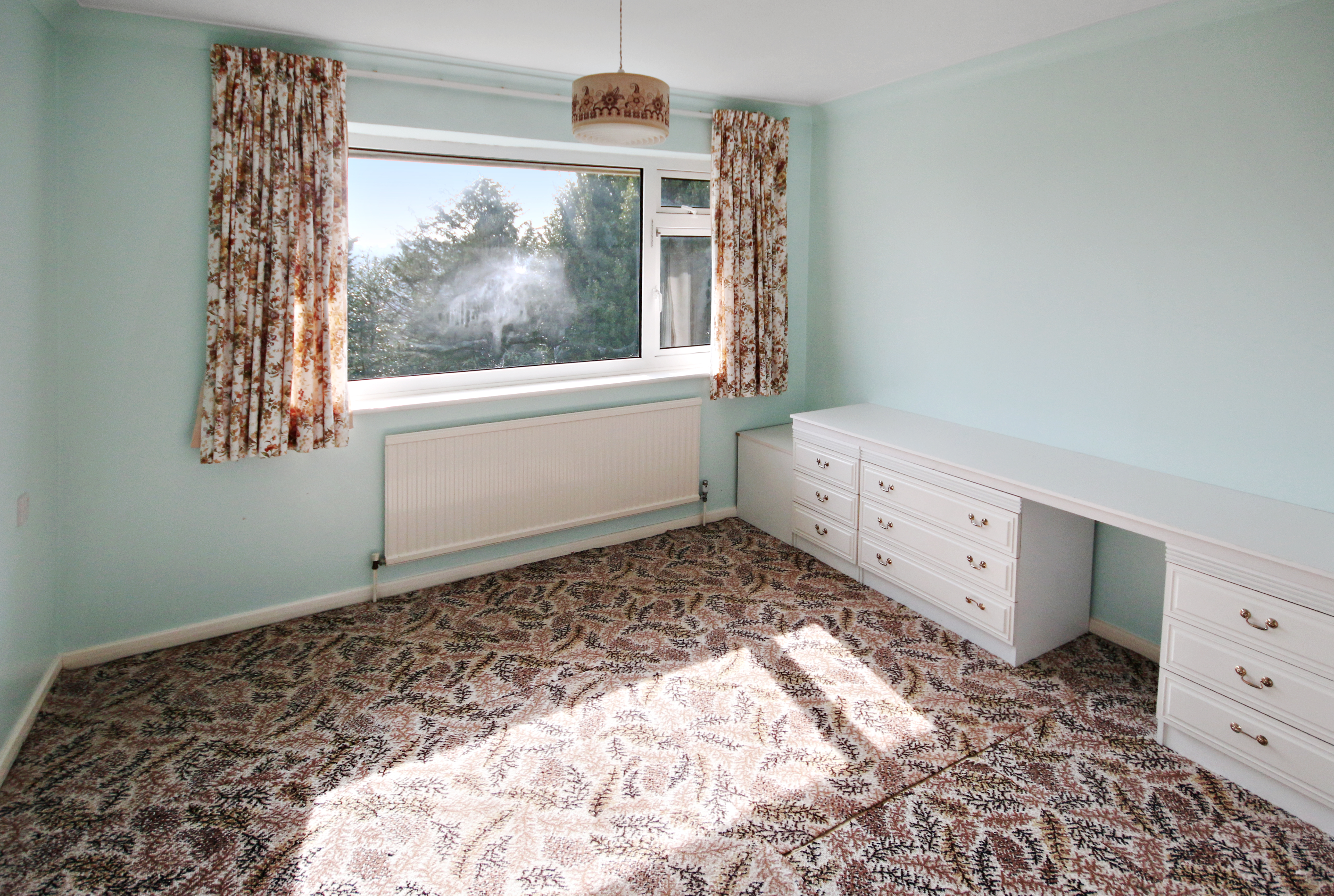 Pine Way Close, East Grinstead, West Sussex