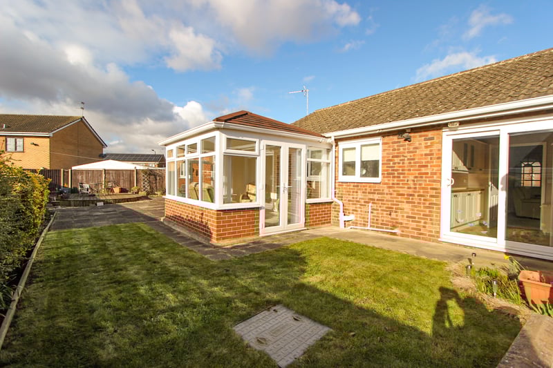 2 bedroom detached bungalow for sale, Kestrel Drive, Rossington
