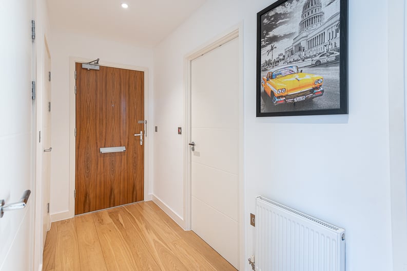 1 bedroom(s) apartment to sale in Bristol Walk, Kilburn, London-image 8