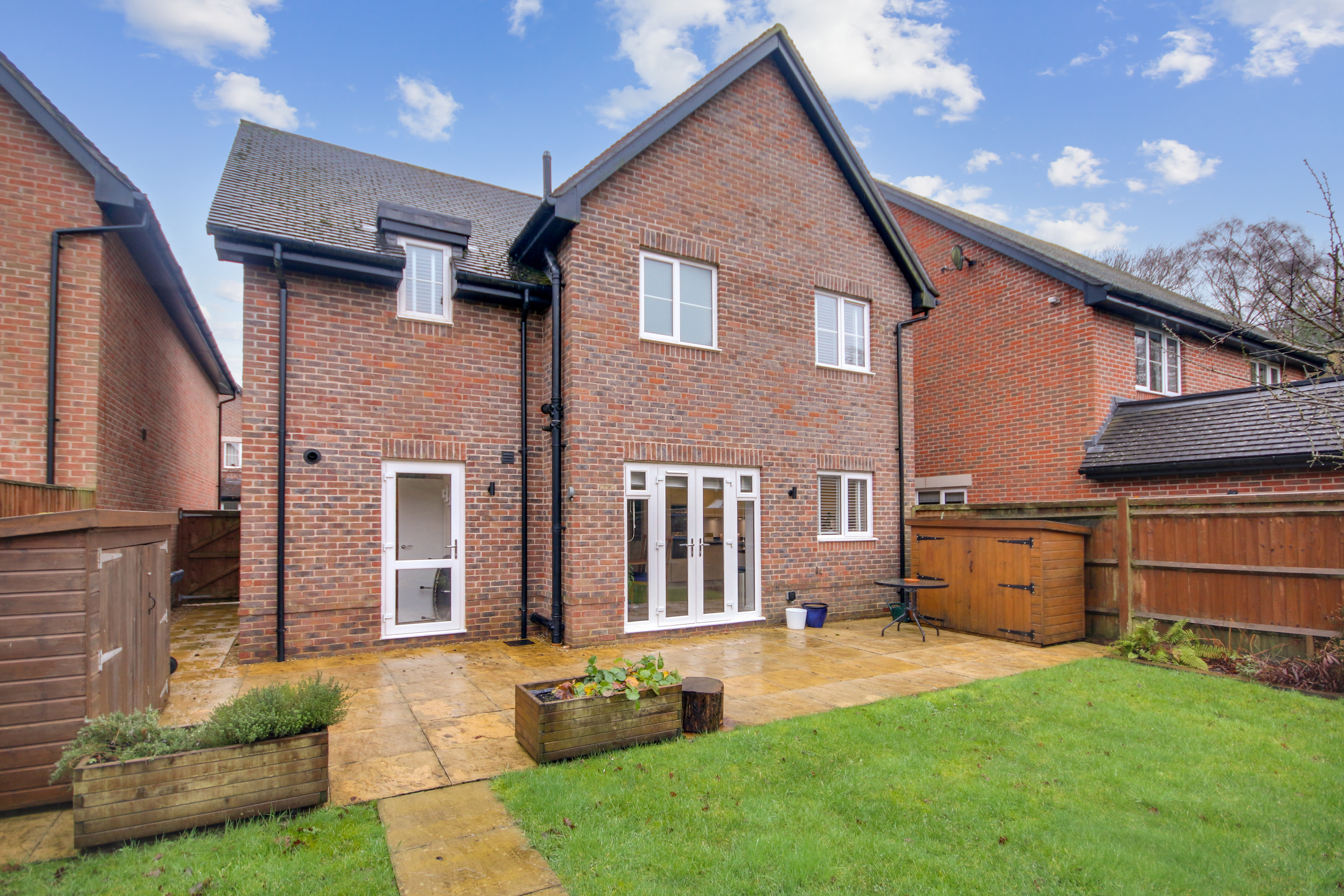 Wychwood Place, Crawley, West Sussex