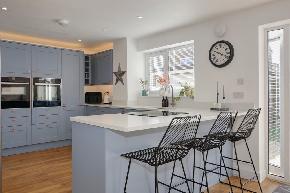 Property Details for Anglesey Avenue Hailsham East Sussex BN27 3BH