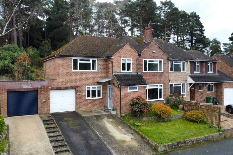 Jigsaw Estates Ltd Property For Sale CAMBERLEY, £650,000