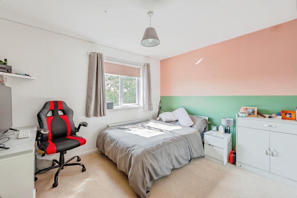 Clarence Drive, East Grinstead, West Sussex