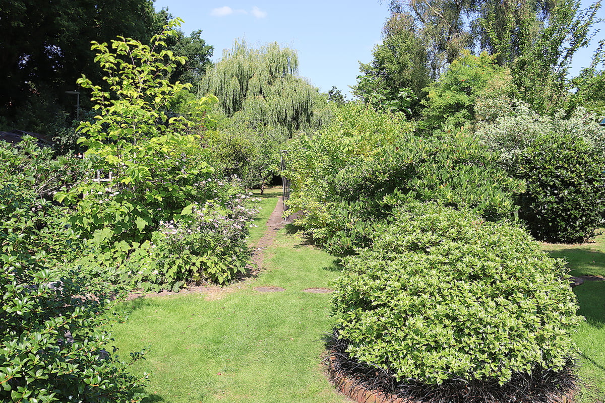 Southwood Road, Farnborough, GU14 0JQ