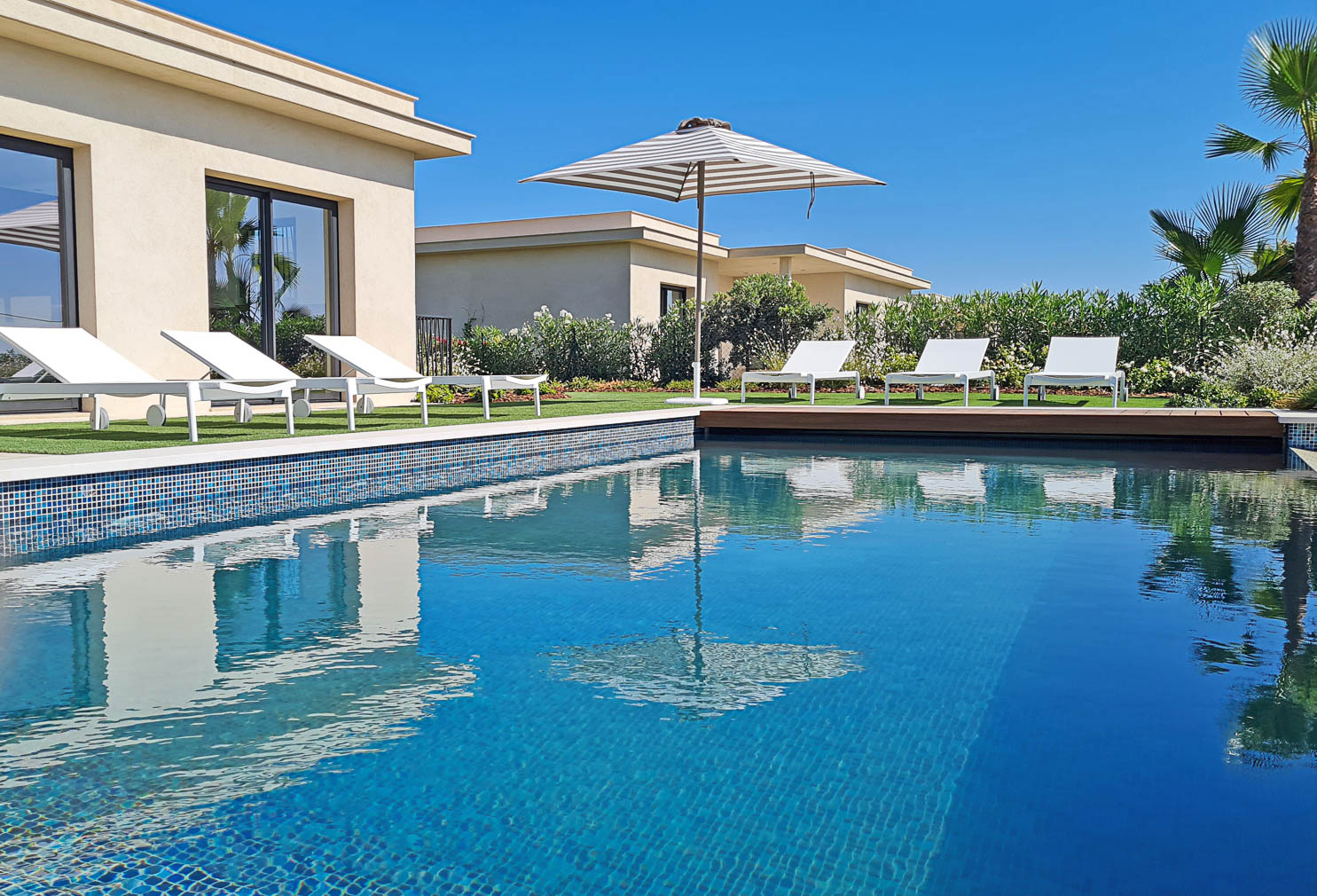 New Luxury Three Bedroom Villa with Private Pool in Gated Estate, Faro