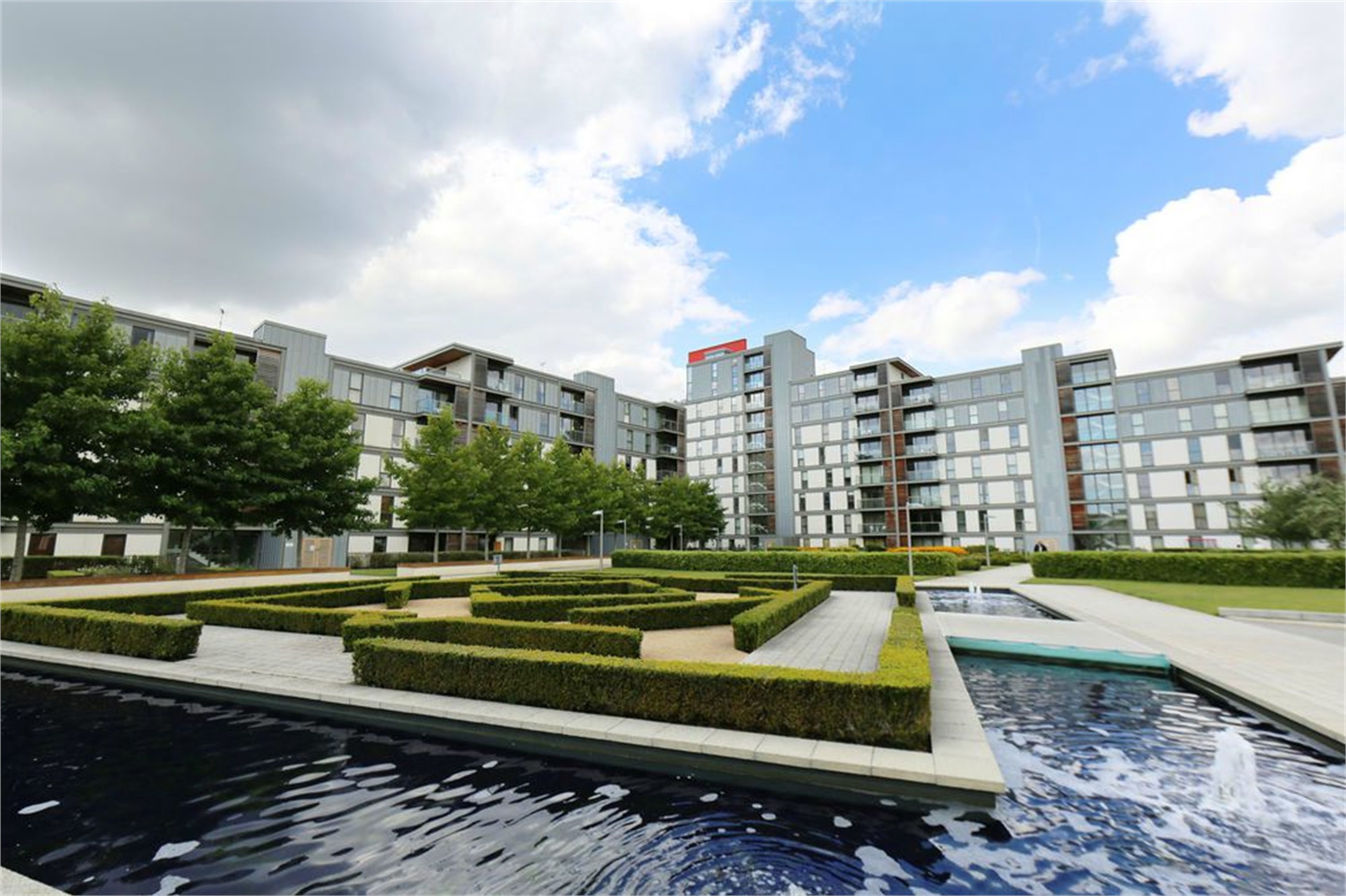 South Fifth Street, Milton Keynes, Buckinghamshire Image