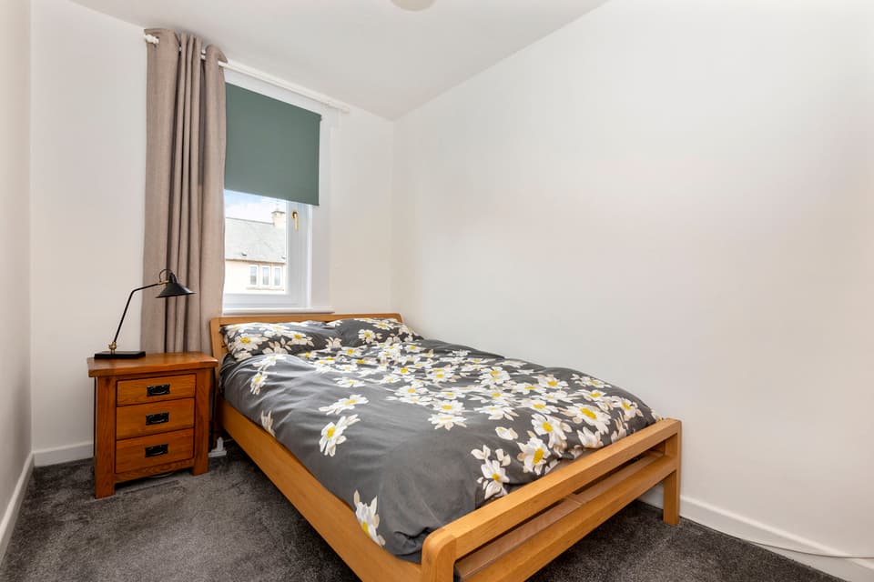 Flat for sale in Kirkcaldy 125 Winifred Street, Kirkcaldy Thorntons
